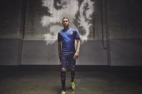 冲浪比赛惊险刺激 海浪中的英雄，冲浪大赛