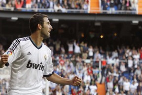 国足迎战亚洲劲旅，国足亚洲出线