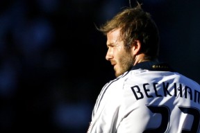 谷爱凌现身巴黎时装周亮眼吸睛，谷爱凌 时尚杂志