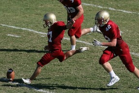 浓眉指出湖人需减少防守端失误，湖人队的浓眉伤势怎么样